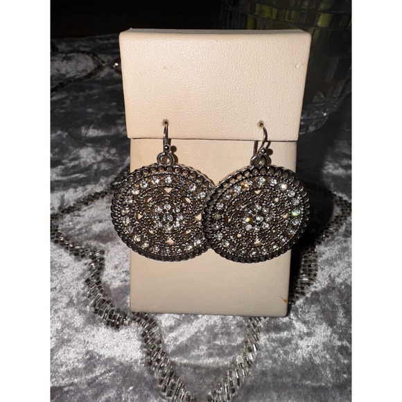 Round Filigree Mandala Sparkle Dangle Earrings Silver Tone Rhinestones - Picture 3 of 5